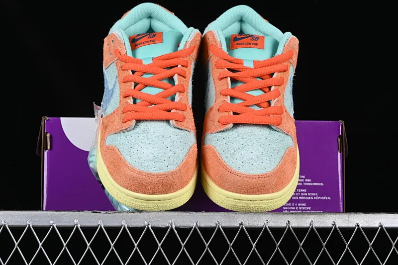 All categories Nk SB Dunk series Nk SB Dunk Low low-top sneakers K version Nk SB Dunk "Noise Aqua" tropical fruit pie Dunk series retro low-top casual skateboard shoes DV5429-800
